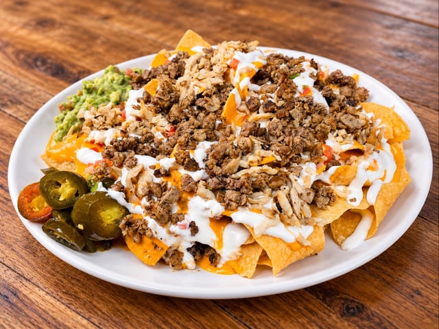 FAJITA NACHOS.